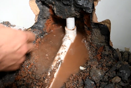 家庭管道漏水問題頻發，問題背后隱藏的賺錢商機